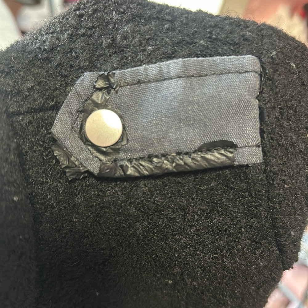 Black Jacket - Picture 3 of 4